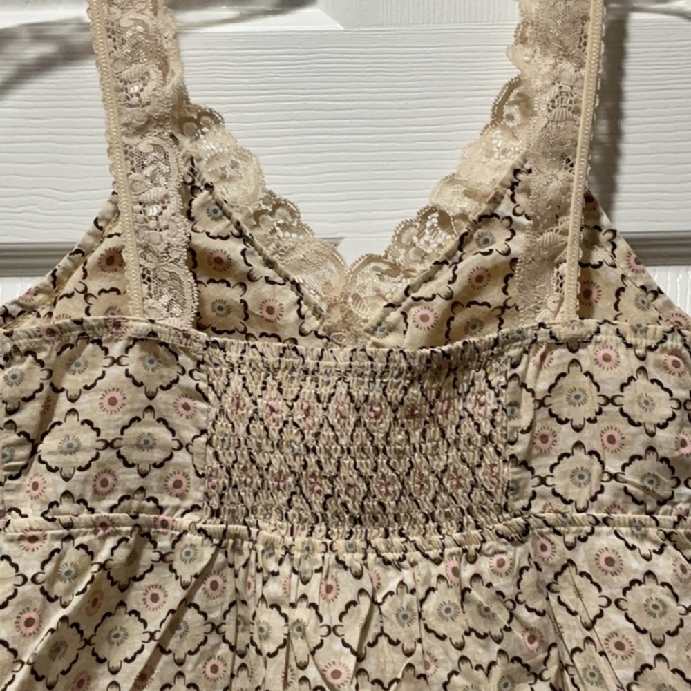 Cute Cream and Black Patterned Top/Camisole - Picture 6 of 13
